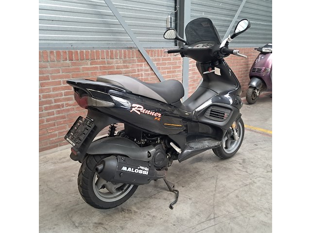 Motorscooter, piaggio, runner 125 fx - afbeelding 23 van  37