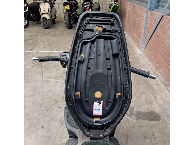 Motorscooter, piaggio, runner fx125 - afbeelding 25 van  35