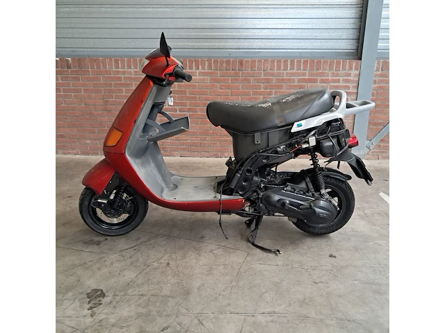 Motorscooter, piaggio, skipper 125, 1996 - afbeelding 34 van  72