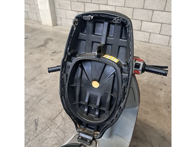 Motorscooter, piaggio, skipper 125 - afbeelding 14 van  46