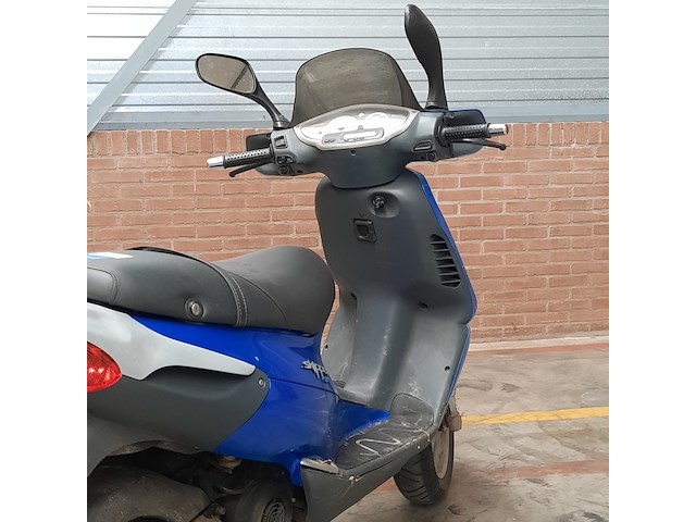 Motorscooter, piaggio, skipper 125 - afbeelding 7 van  25