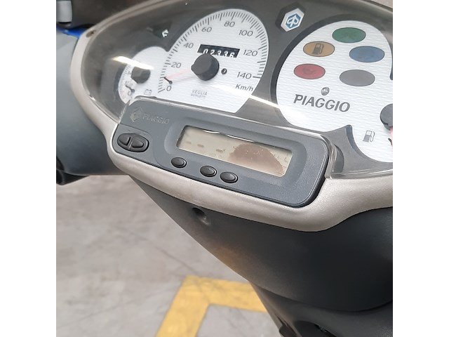 Motorscooter, piaggio, skipper 125 - afbeelding 17 van  25