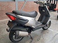 Motorscooter, piaggio, skipper - afbeelding 23 van  54