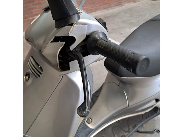 Motorscooter, piaggio, skipper - afbeelding 40 van  54