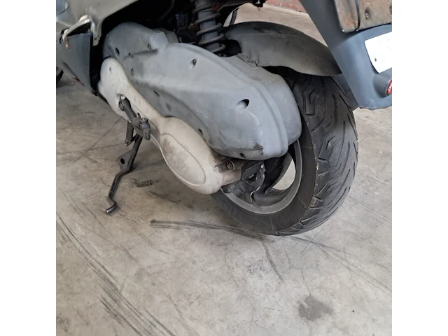 Motorscooter, piaggio, skipper - afbeelding 43 van  54