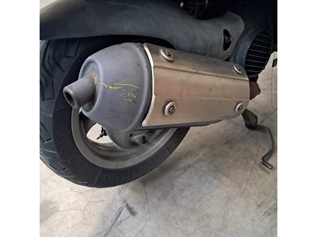 Motorscooter, piaggio, skipper - afbeelding 46 van  54