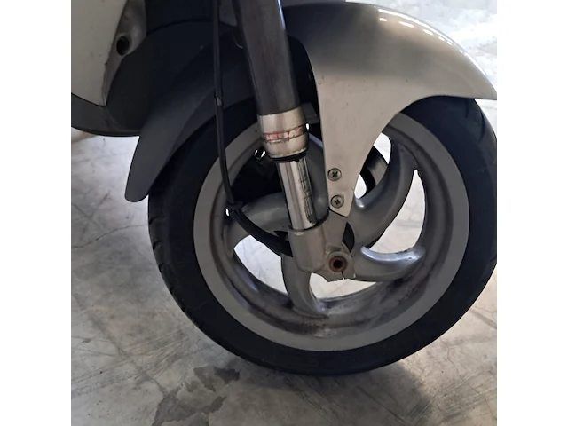 Motorscooter, piaggio, skipper - afbeelding 47 van  54