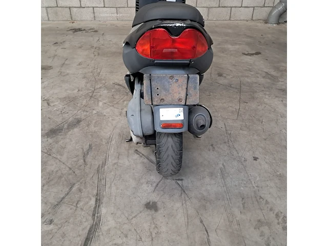 Motorscooter, piaggio, skipper - afbeelding 52 van  54