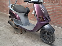 Motorscooter, piaggio, skipper - afbeelding 12 van  34