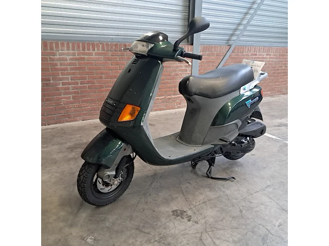 Motorscooter, piaggio, skr 125 - afbeelding 45 van  67