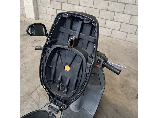 Motorscooter, piaggio, skr 125 - afbeelding 57 van  67
