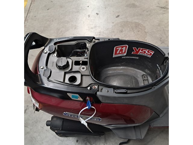 Motorscooter, piaggio, skr 125 - afbeelding 3 van  34
