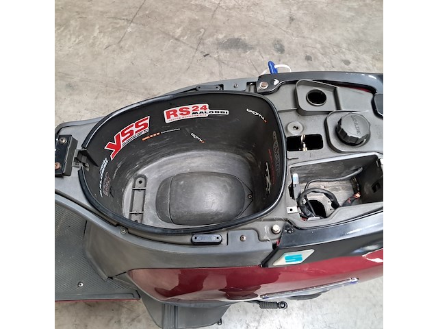 Motorscooter, piaggio, skr 125 - afbeelding 6 van  34