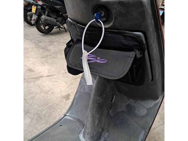 Motorscooter, piaggio, skr 125 - afbeelding 9 van  34