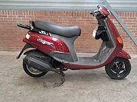 Motorscooter, piaggio, skr 125 - afbeelding 1 van  34