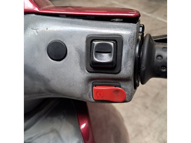 Motorscooter, piaggio, skr 125 - afbeelding 13 van  34