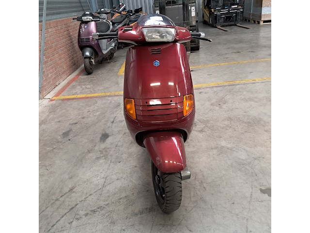 Motorscooter, piaggio, skr 125 - afbeelding 21 van  34