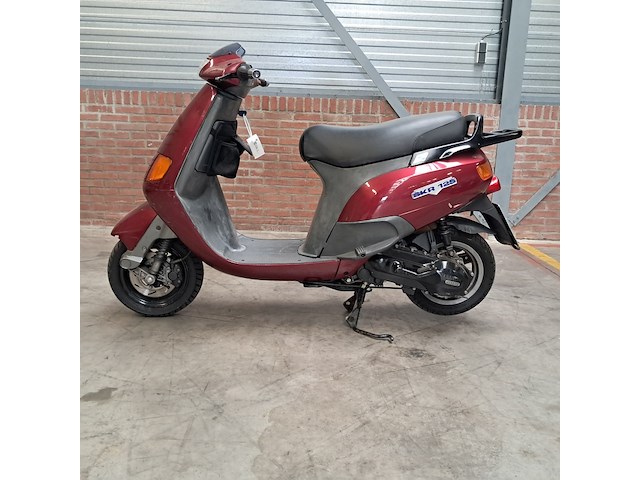 Motorscooter, piaggio, skr 125 - afbeelding 29 van  34