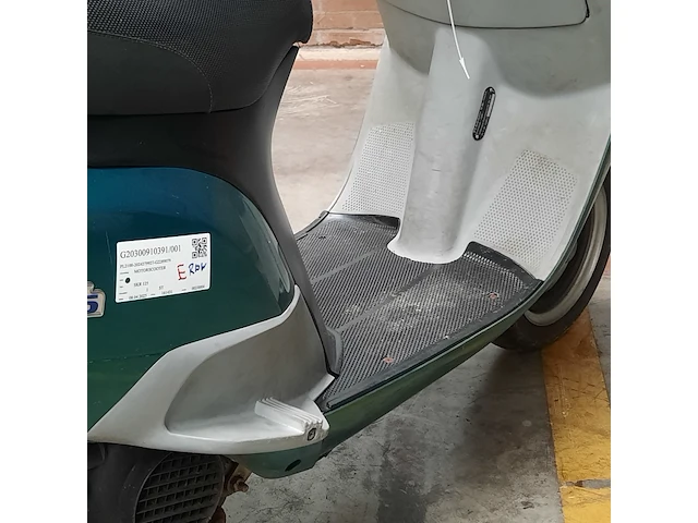 Motorscooter, piaggio, skr125, 1994 - afbeelding 7 van  22