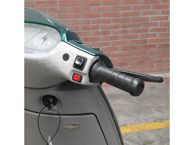 Motorscooter, piaggio, skr125, 1994 - afbeelding 9 van  22