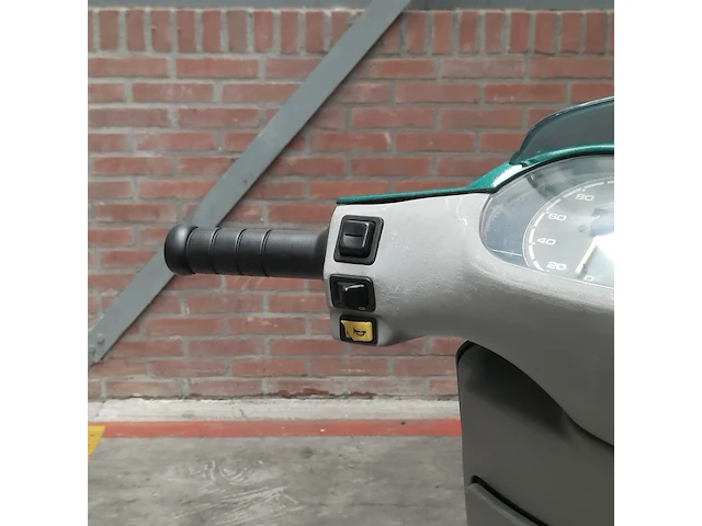 Motorscooter, piaggio, skr125, 1994 - afbeelding 10 van  22