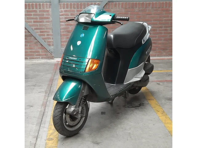 Motorscooter, piaggio, skr125, 1994 - afbeelding 1 van  22