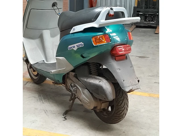 Motorscooter, piaggio, skr125, 1994 - afbeelding 15 van  22