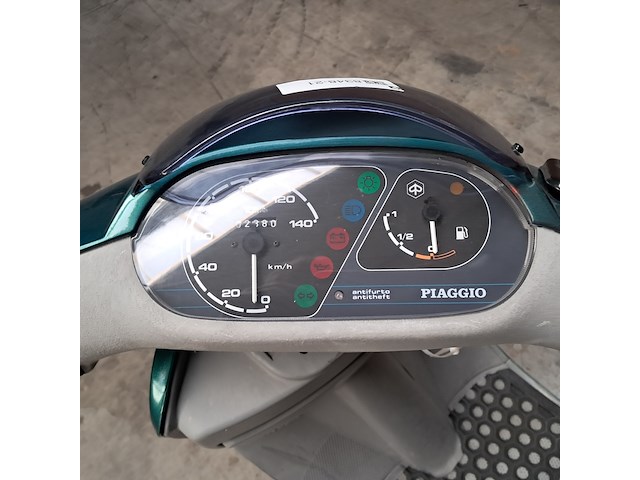 Motorscooter, piaggio, skr125, 2015 - afbeelding 15 van  34