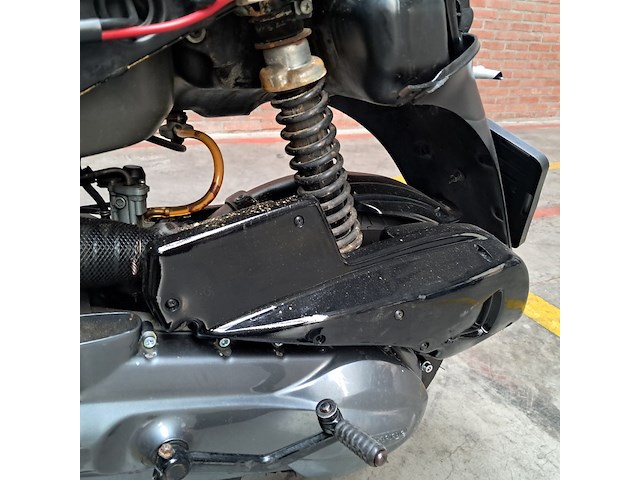 Motorscooter, piaggio, skr125, 2015 - afbeelding 18 van  34