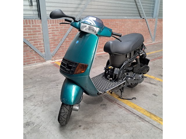 Motorscooter, piaggio, skr125, 2015 - afbeelding 29 van  34