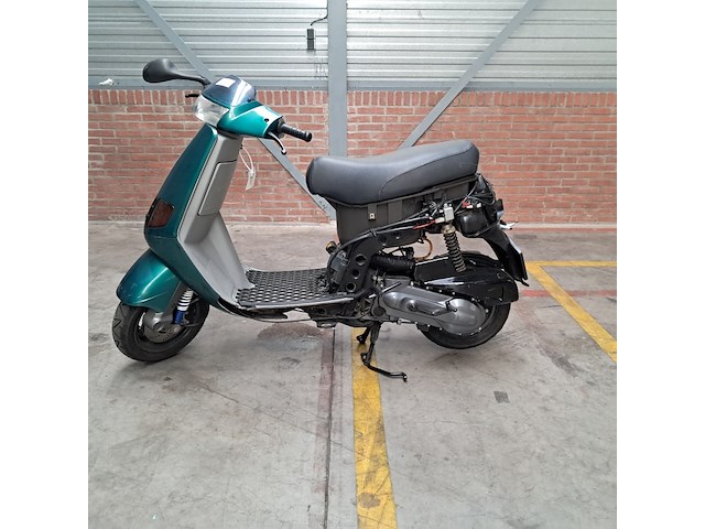 Motorscooter, piaggio, skr125, 2015 - afbeelding 30 van  34