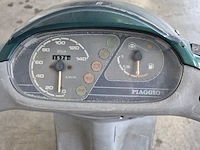 Motorscooter piaggio, skr125, bouwjaar 1994 - afbeelding 7 van  23