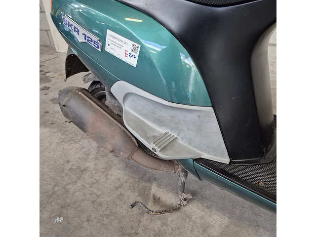 Motorscooter piaggio, skr125, bouwjaar 1994 - afbeelding 21 van  23
