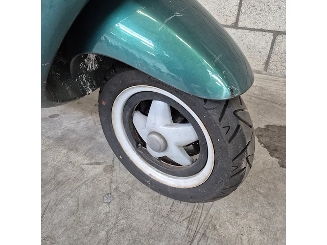 Motorscooter piaggio, skr125, bouwjaar 1995 - afbeelding 6 van  24