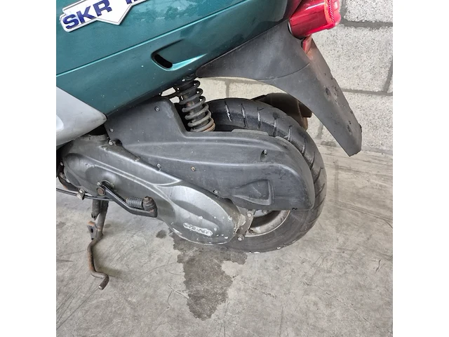 Motorscooter piaggio, skr125, bouwjaar 1995 - afbeelding 15 van  24
