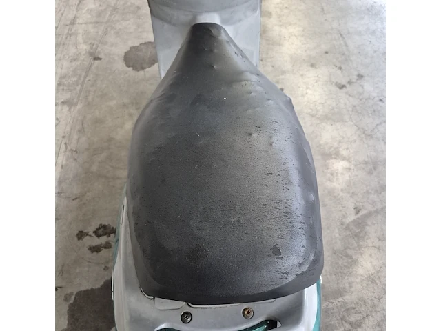 Motorscooter piaggio, skr125, bouwjaar 1995 - afbeelding 22 van  24