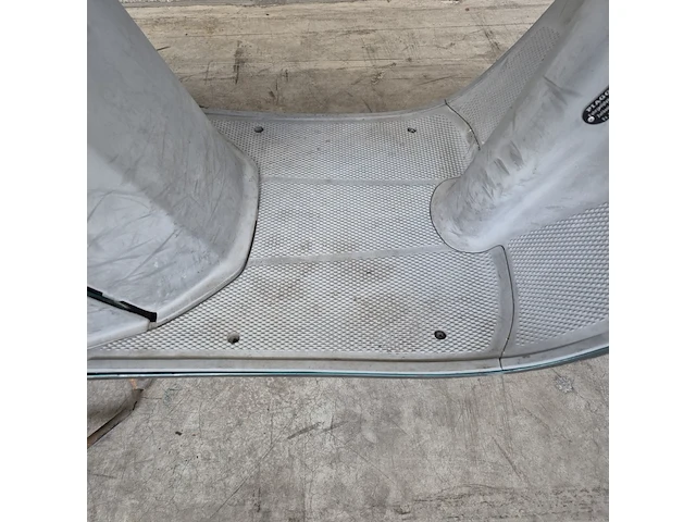 Motorscooter piaggio, skr125, bouwjaar 1995 - afbeelding 24 van  24