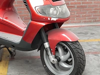 Motorscooter, piaggio, skr125 - afbeelding 2 van  27