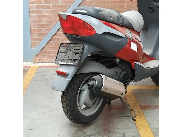 Motorscooter, piaggio, skr125 - afbeelding 8 van  27
