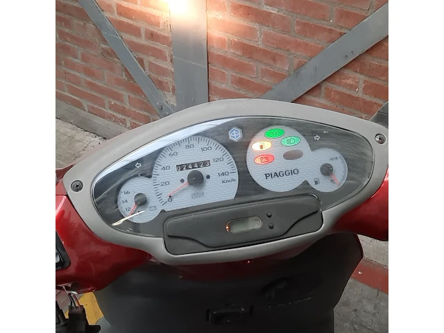 Motorscooter, piaggio, skr125 - afbeelding 14 van  27