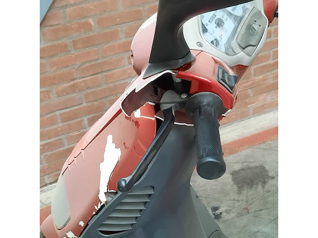 Motorscooter, piaggio, skr125 - afbeelding 16 van  27