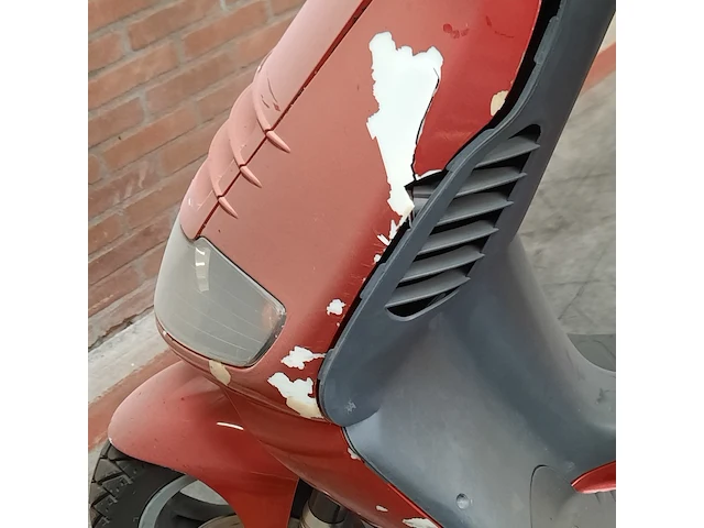 Motorscooter, piaggio, skr125 - afbeelding 18 van  27
