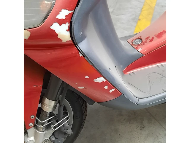 Motorscooter, piaggio, skr125 - afbeelding 19 van  27