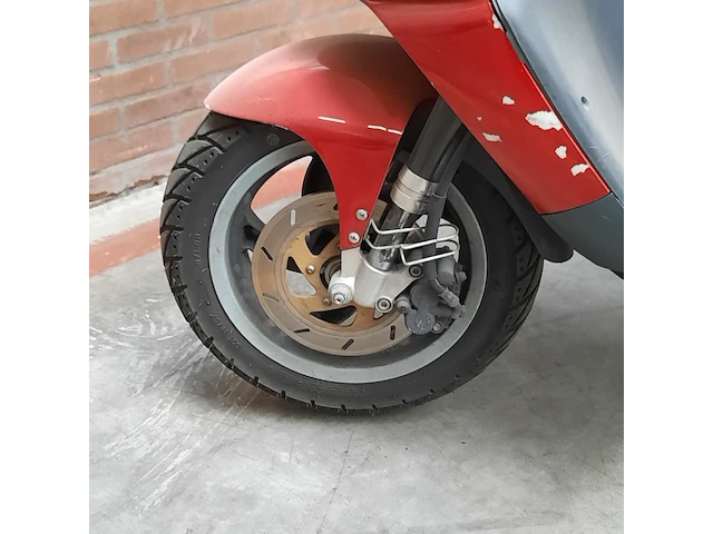 Motorscooter, piaggio, skr125 - afbeelding 20 van  27