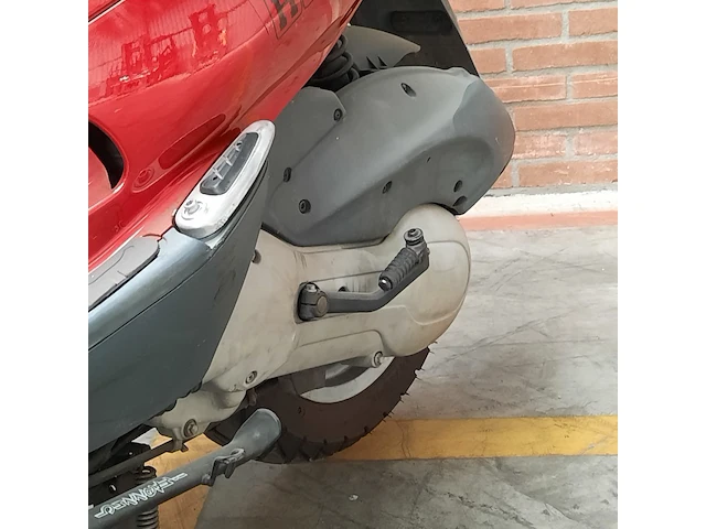 Motorscooter, piaggio, skr125 - afbeelding 26 van  27