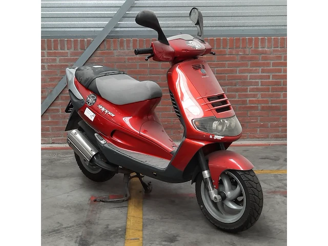 Motorscooter, piaggio, skr125 - afbeelding 27 van  27