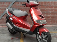 Motorscooter, piaggio, skr125 - afbeelding 27 van  27