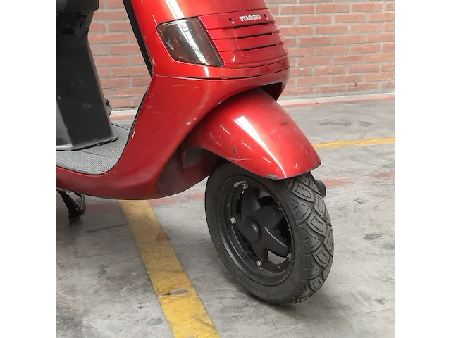 Motorscooter, piaggio, skr125 - afbeelding 2 van  27