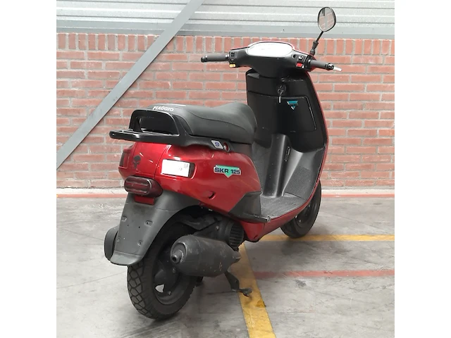 Motorscooter, piaggio, skr125 - afbeelding 6 van  27
