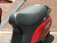 Motorscooter, piaggio, skr125 - afbeelding 23 van  27
